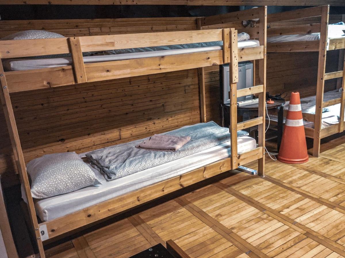 Апартаменти Whole Basement Former Pub For Stag Do, Bachelor House Party Flat *