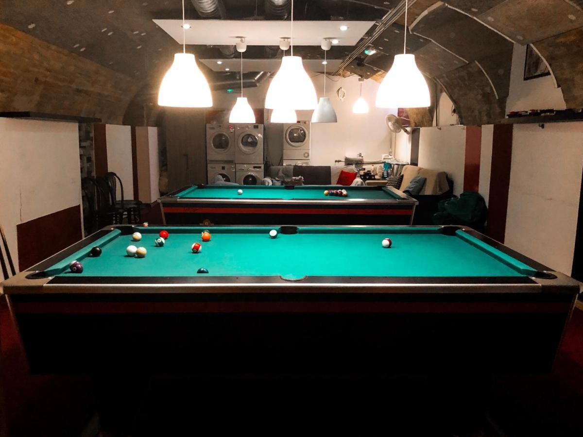 Апартаменти Whole Basement Former Pub For Stag Do, Bachelor House Party Flat *