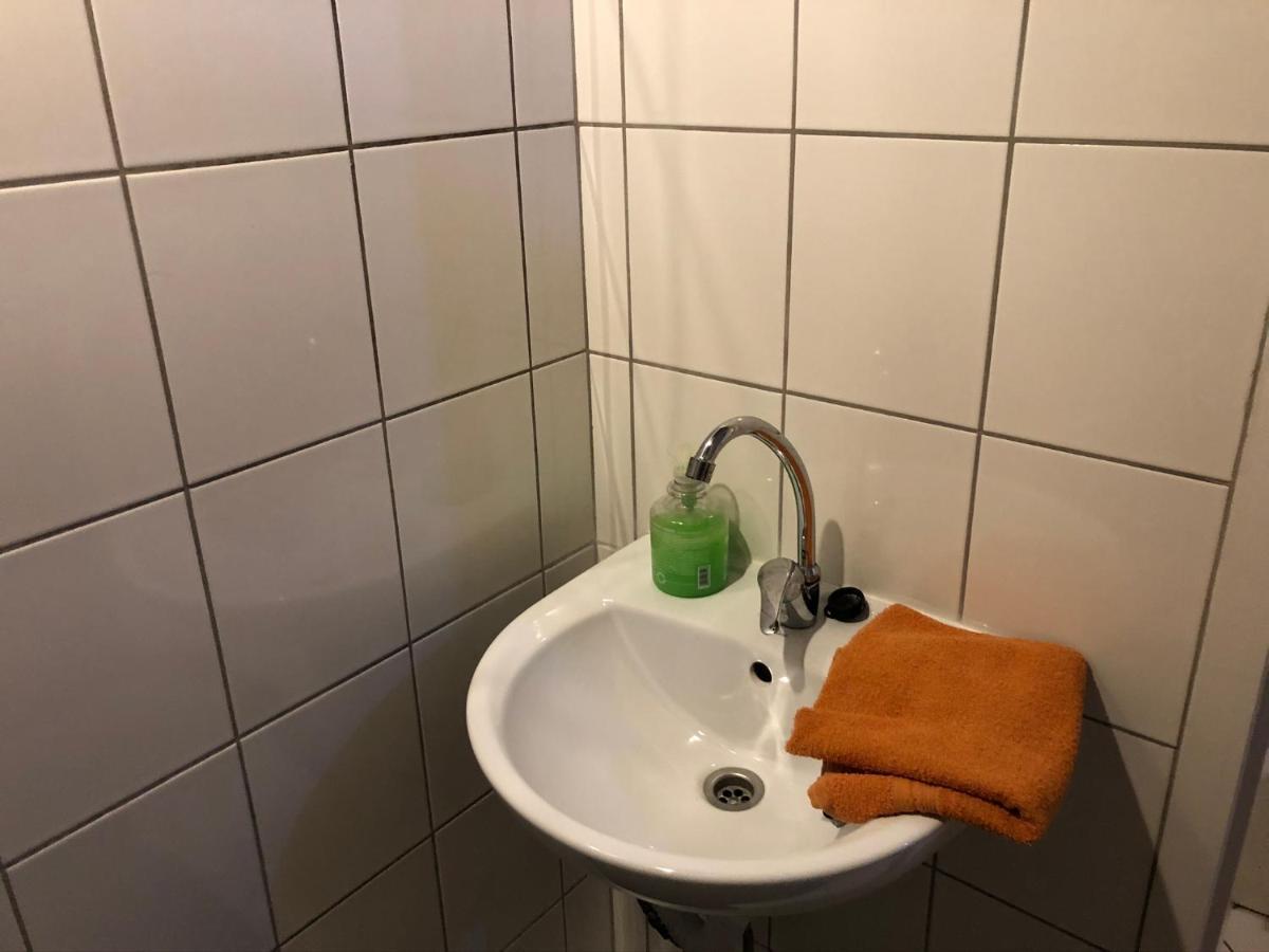 Whole Basement Former Pub For Stag Do, Bachelor House Party Flat Апартаменти Будапешт