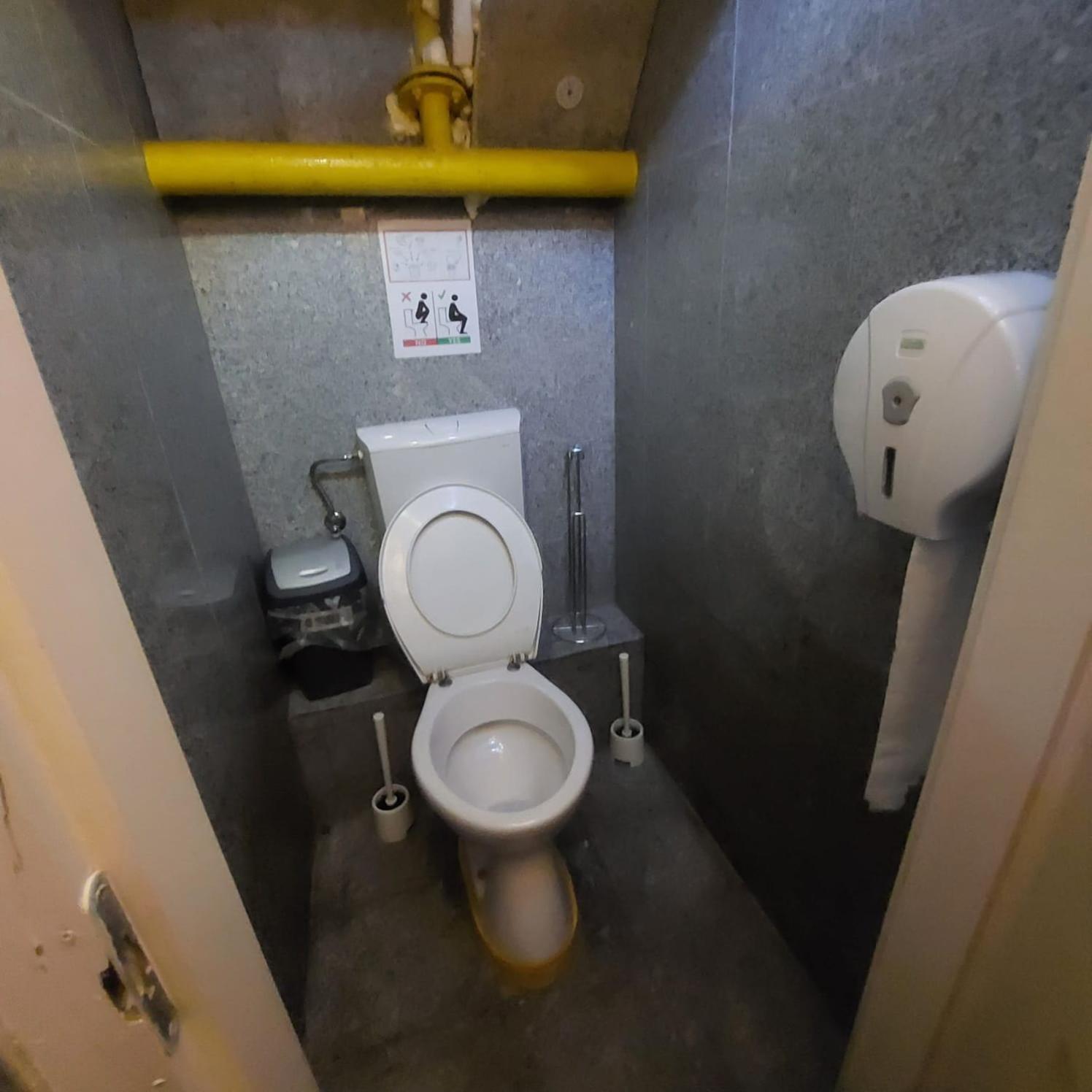 Апартаменти Whole Basement Former Pub For Stag Do, Bachelor House Party Flat Будапешт
